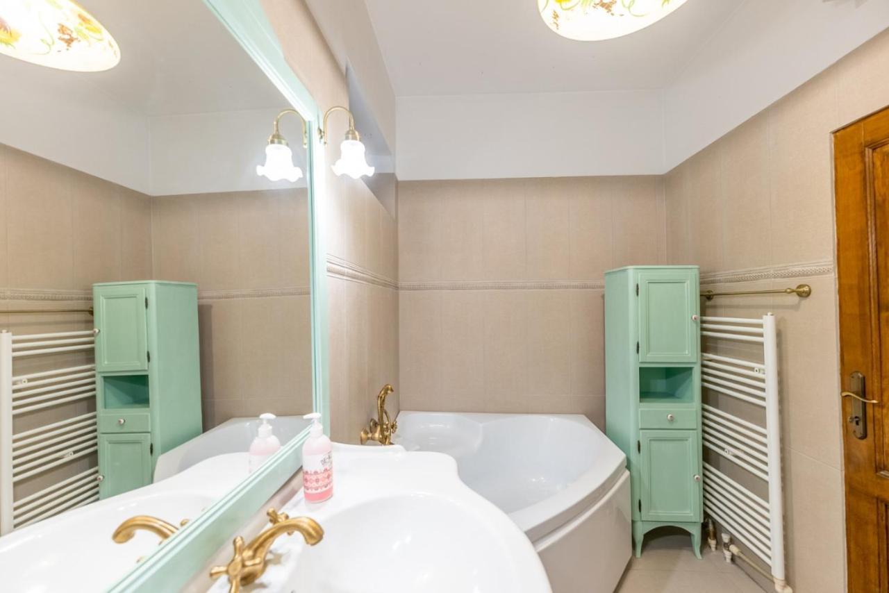 Cozyflat In The Central Арад Екстер'єр фото